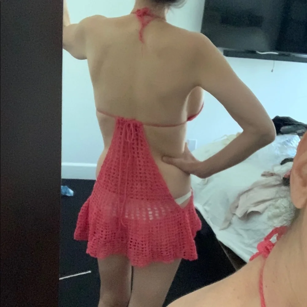 Bathing suit coverup - Picture 2 of 7
